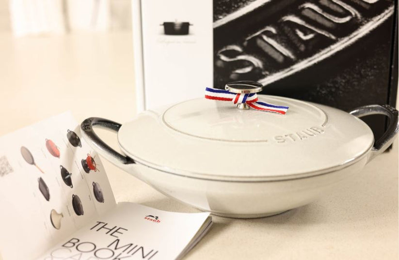 Staub Aladdin Pot White Truffle (Exclusive) – Hankook Chinaware USA