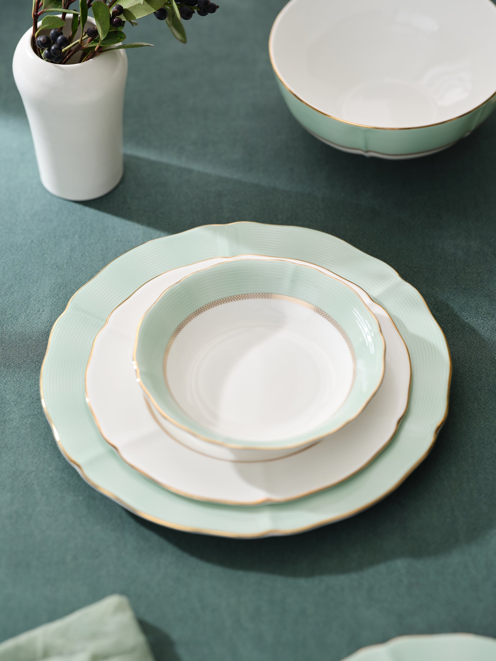 The Royal - Dinnerware Set (25pc)
