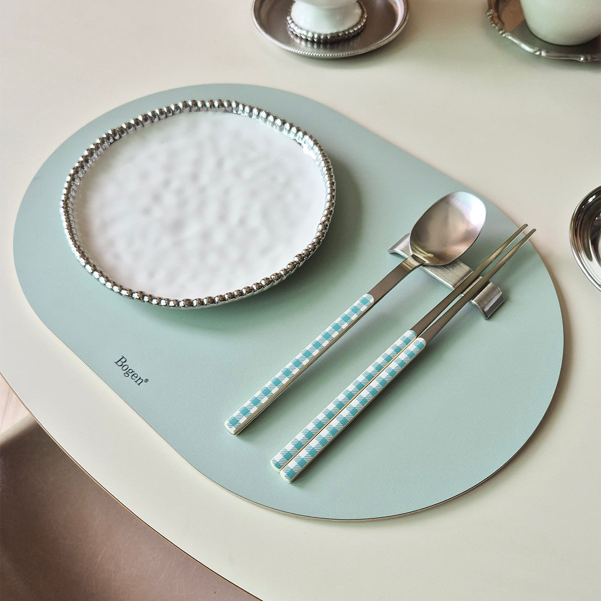 Bogen 2-Way Oval Placemats