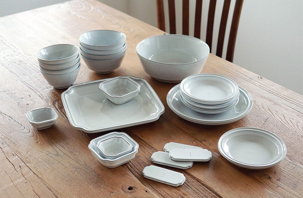 Conte du Jour 23-Piece Dinnerware Set