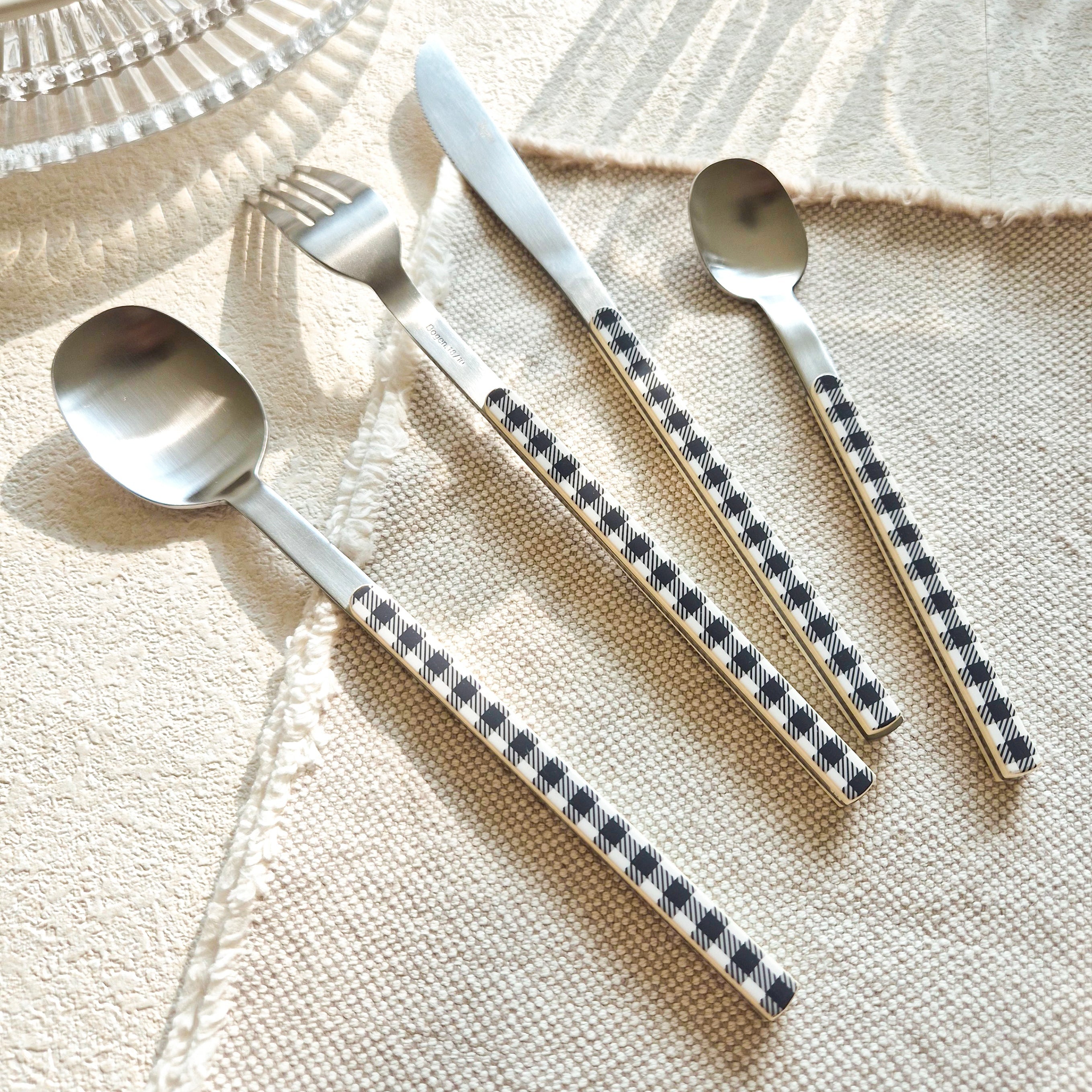 Bogen Vera Flatware