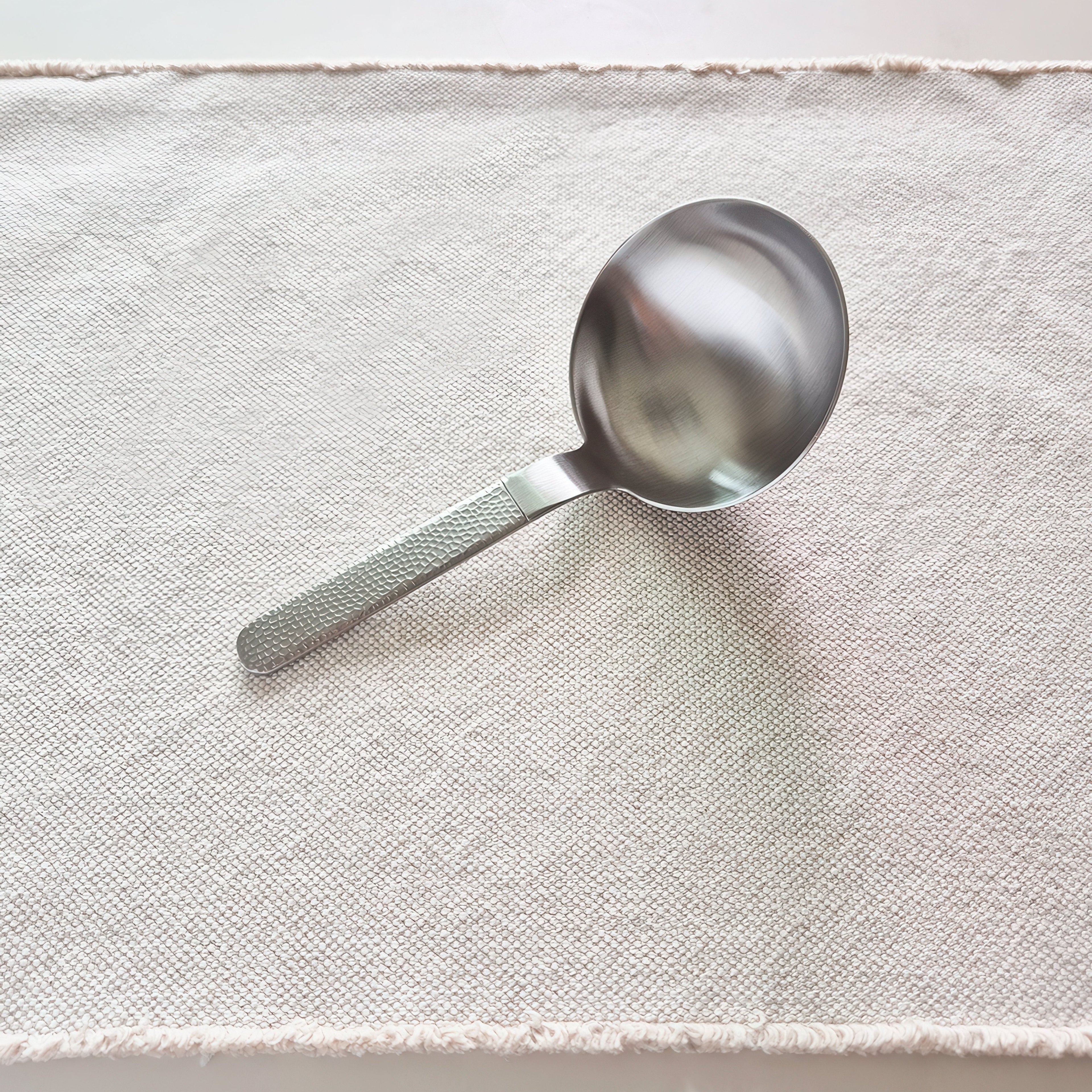 Bogen Hammerstone Satin Flatware