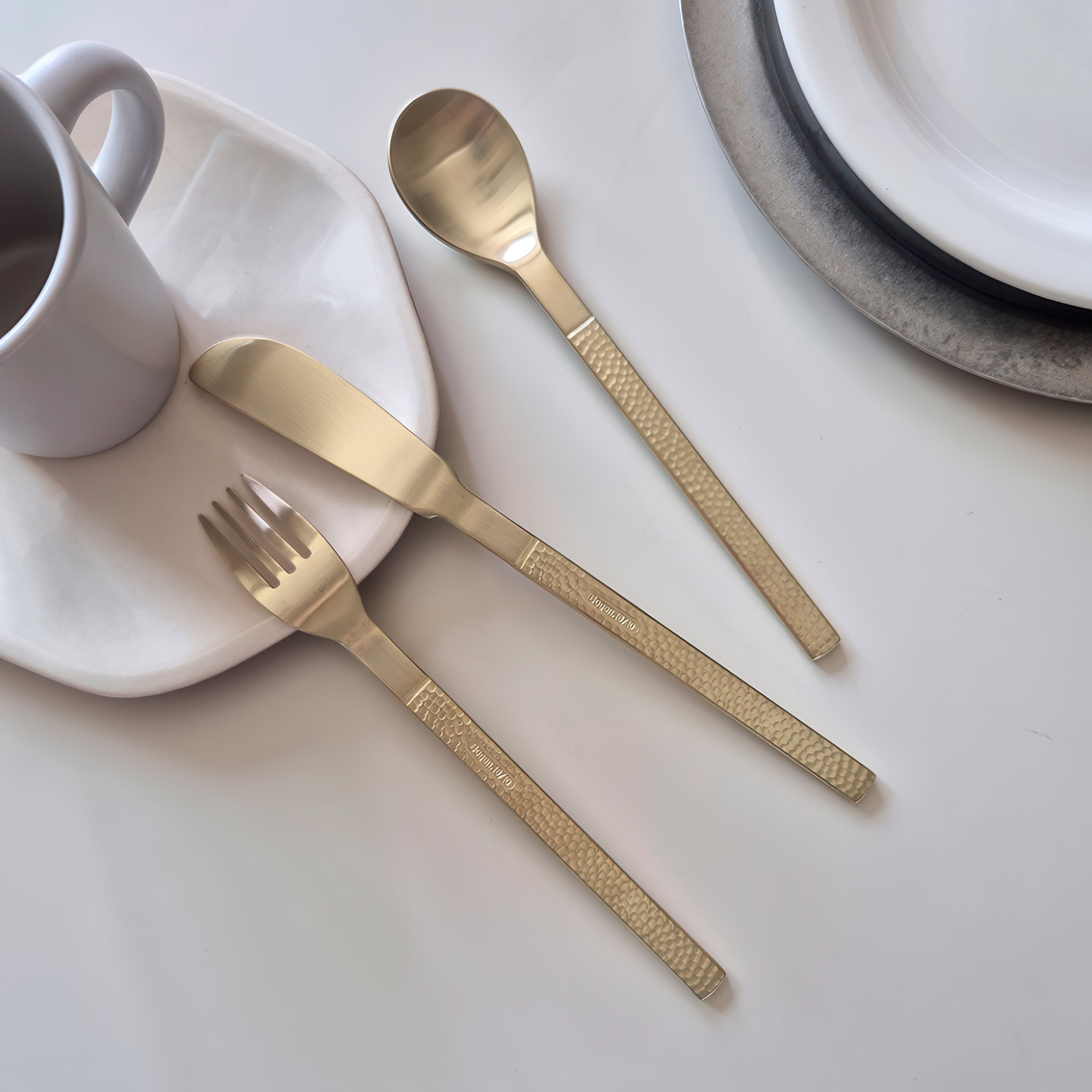 Bogen Hammerstone Gold Flatware
