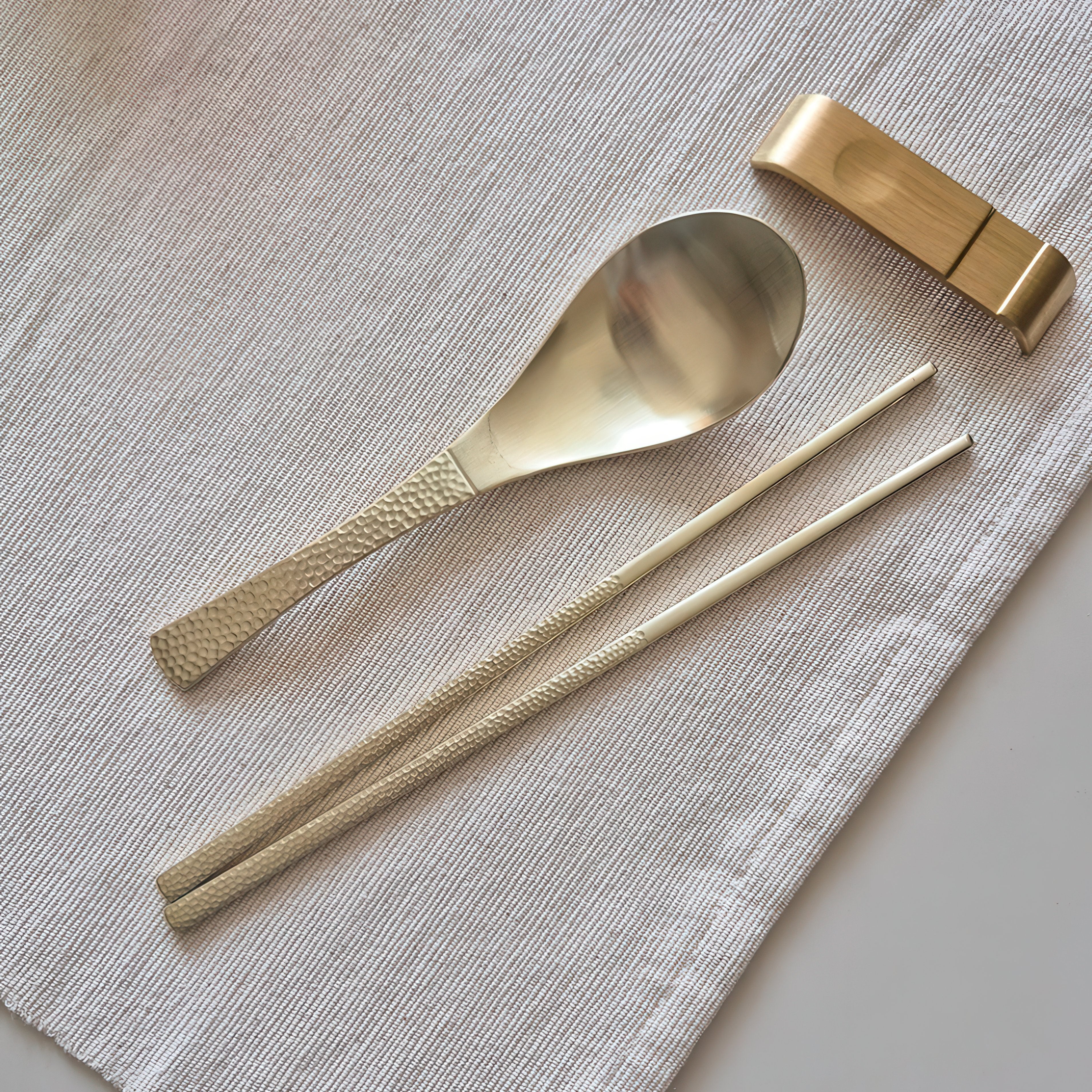 Bogen Hammerstone Gold Flatware