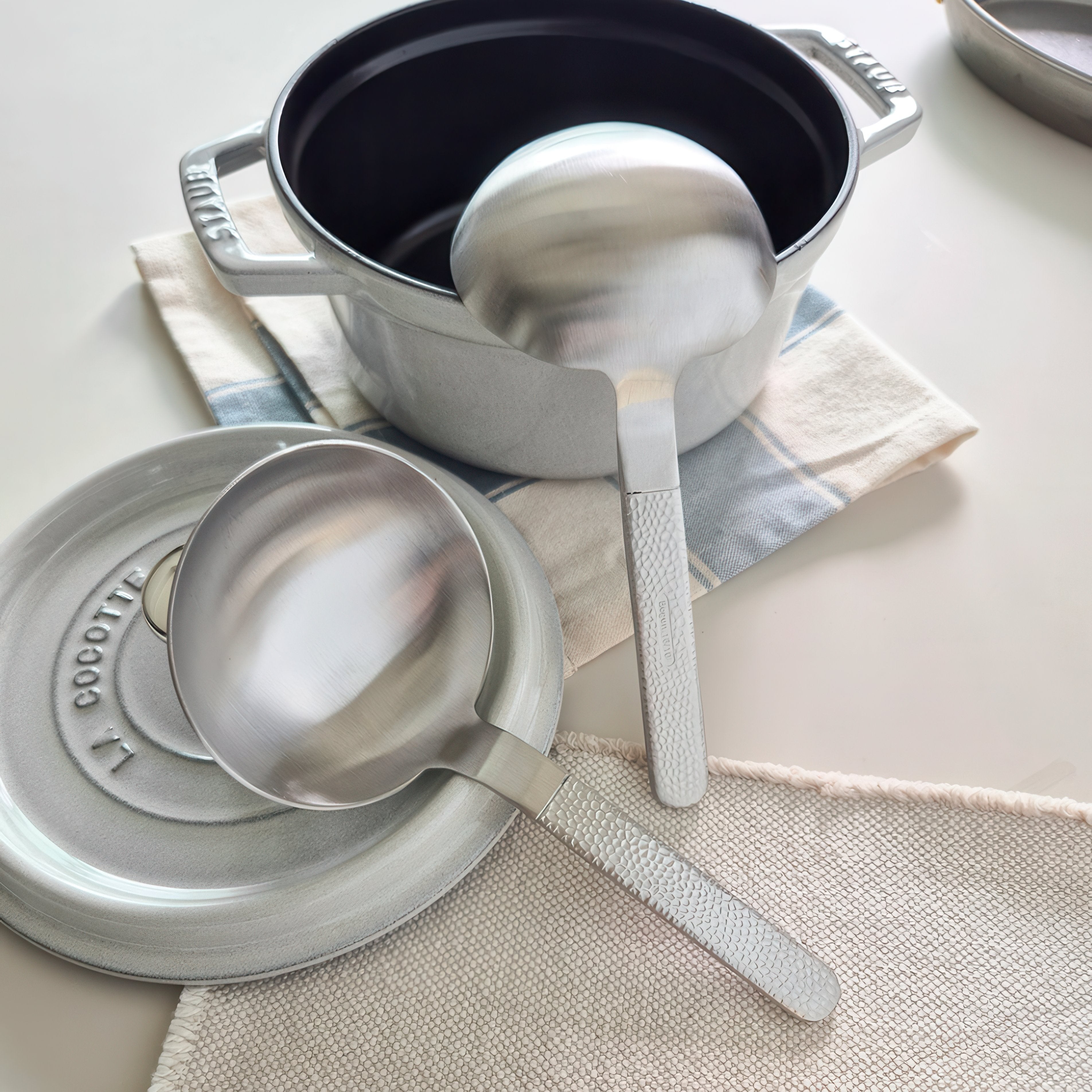 Bogen Hammerstone Satin Flatware