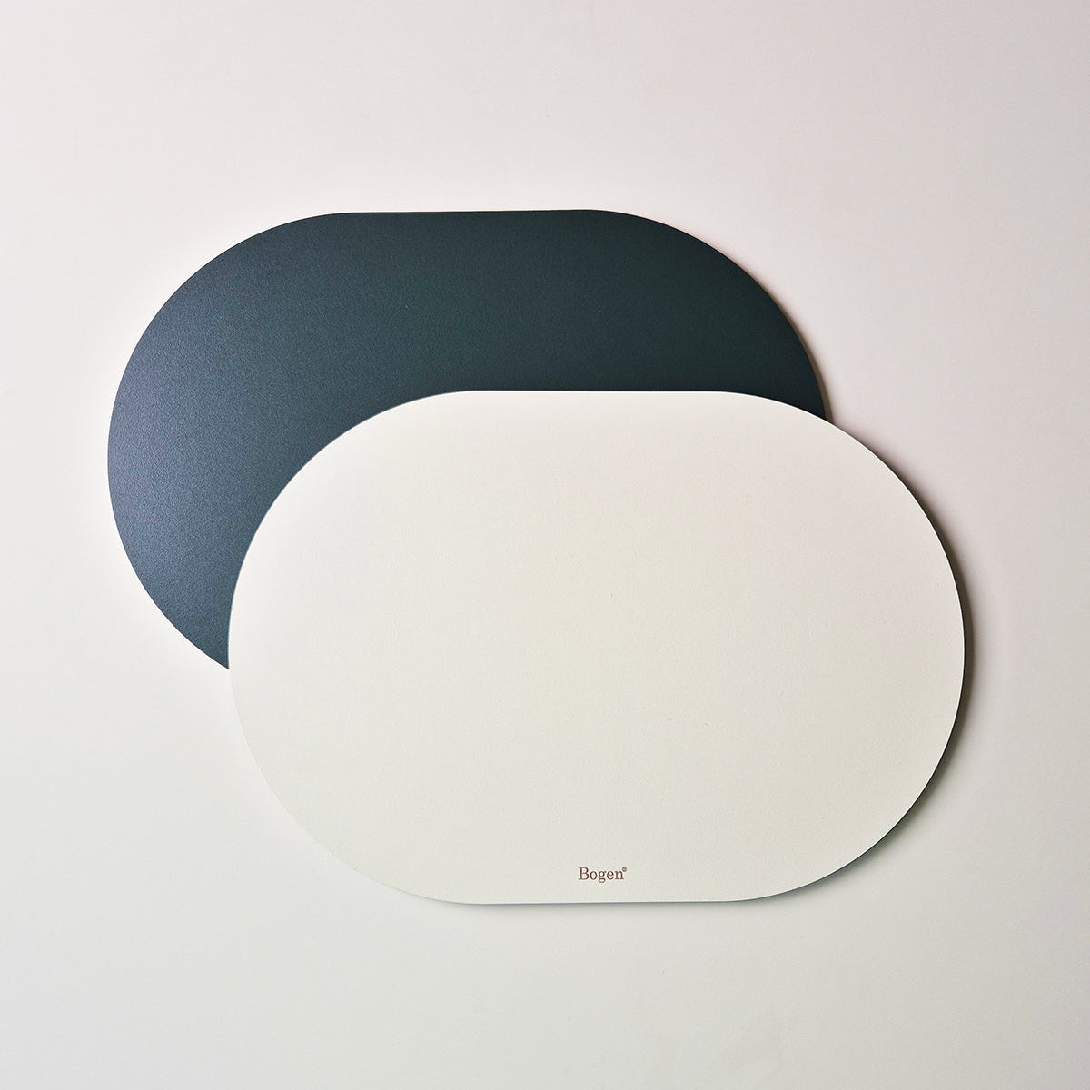 Bogen 2-Way Oval Placemats