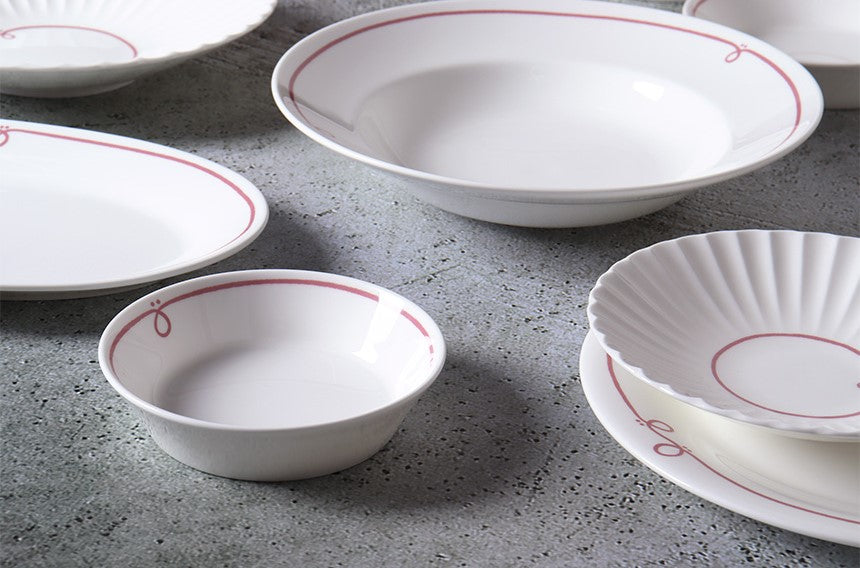Frizzle Pink Dinnerware Set (22pc)