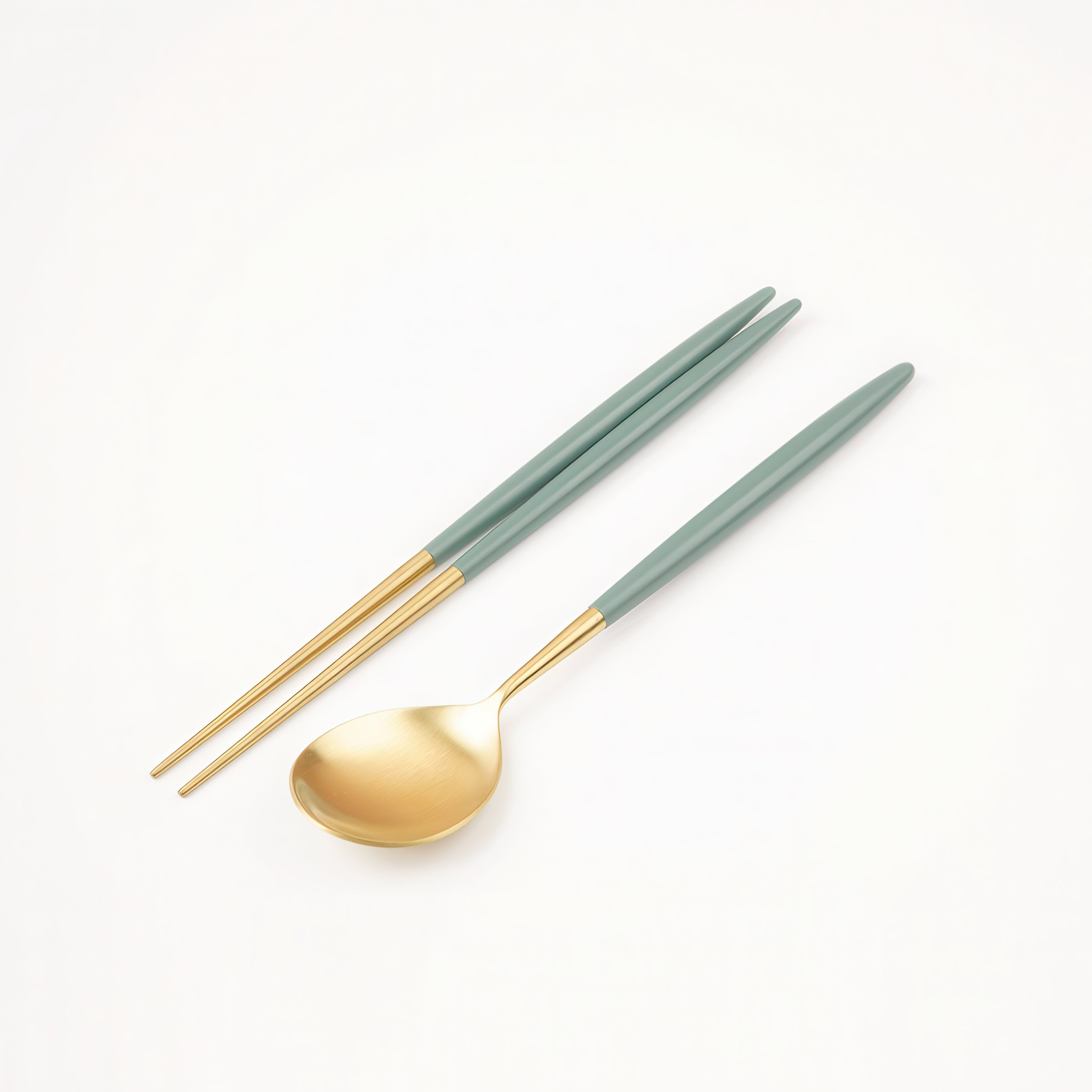 Bogen Matinee Gold Flatware