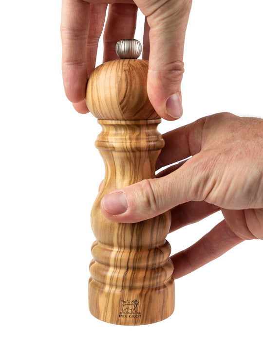 [Peugeot] Manual Pepper Mill in Olive Wood, 18 cm-7"