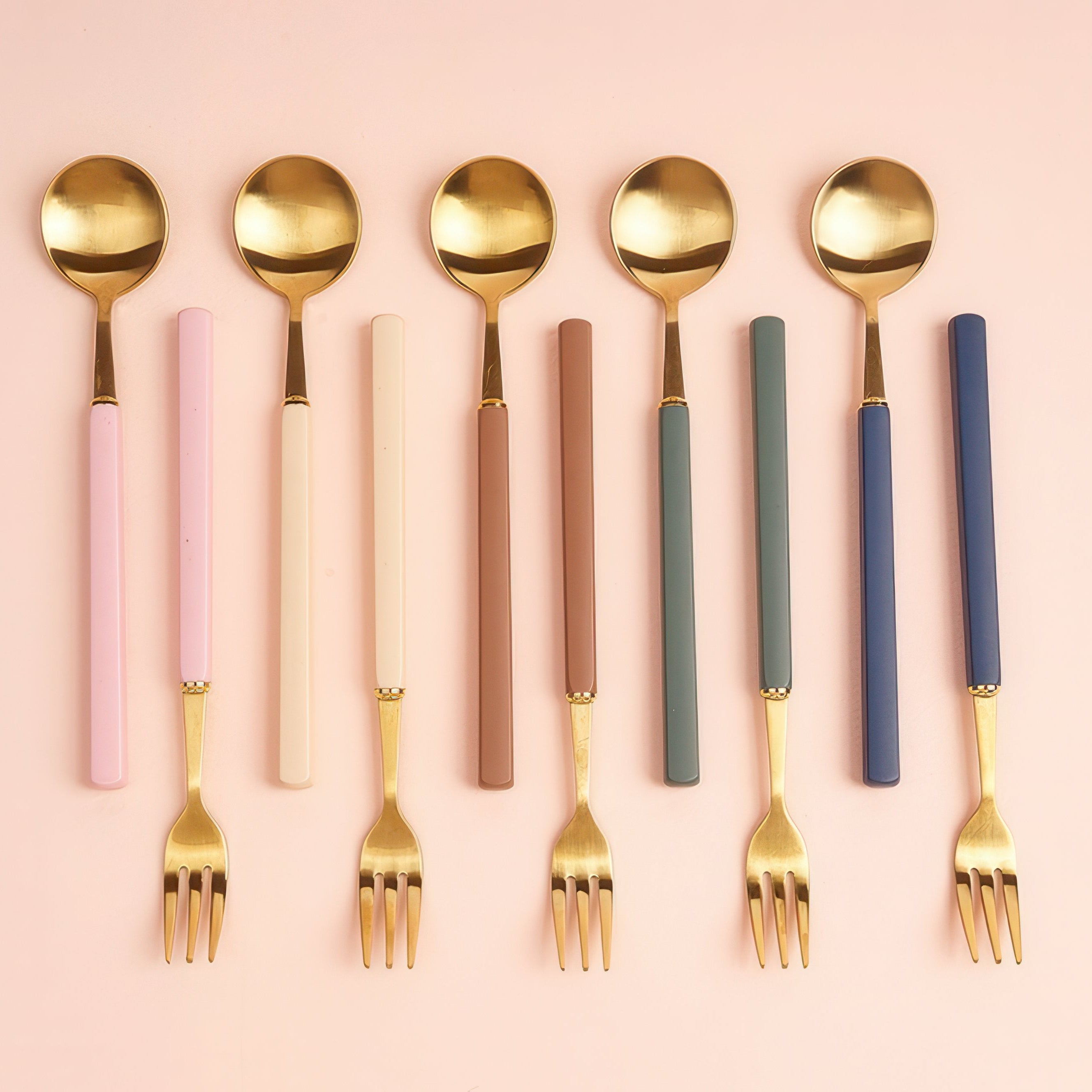 Bogen Pino Gold Flatware