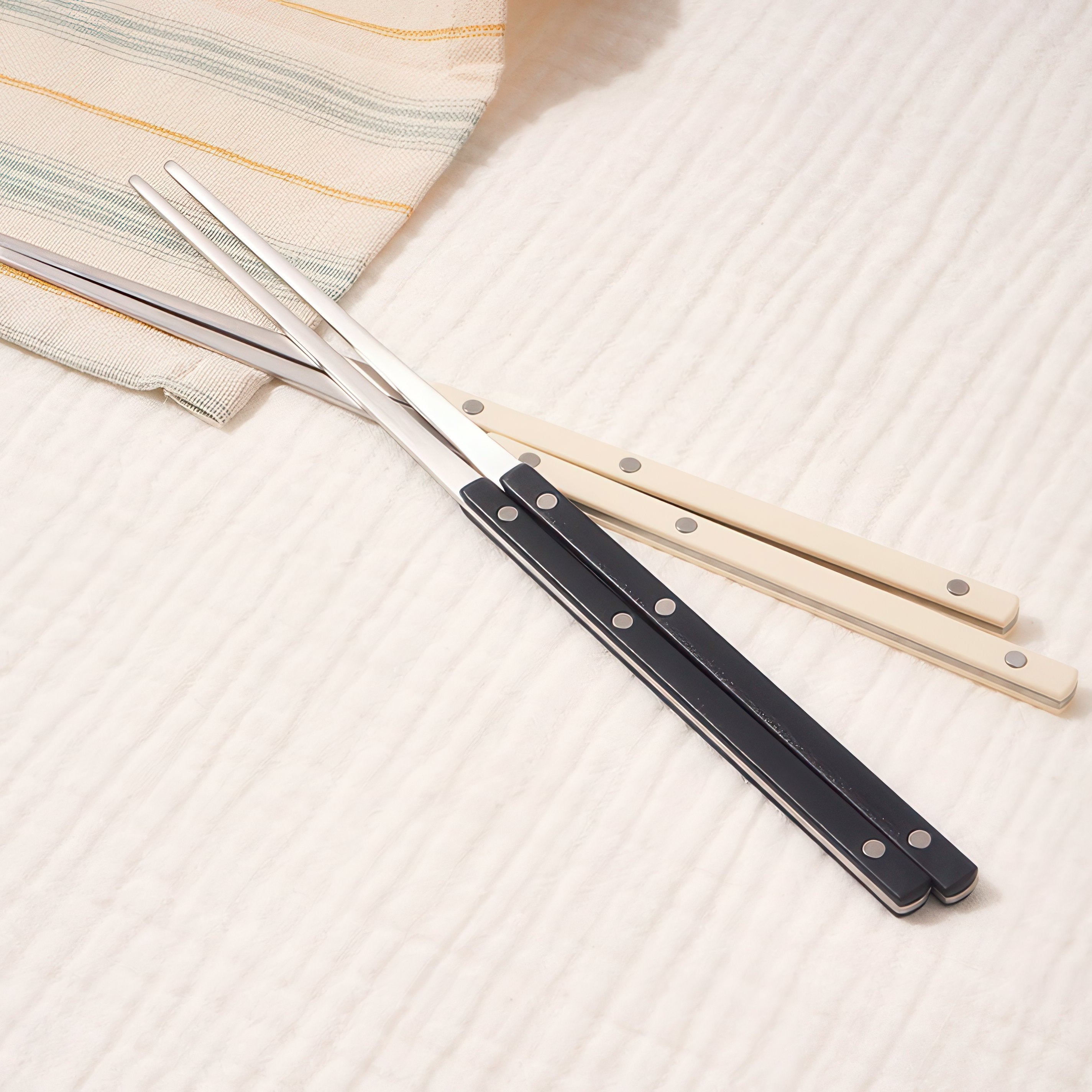 Bogen Sentier Satin Flatware
