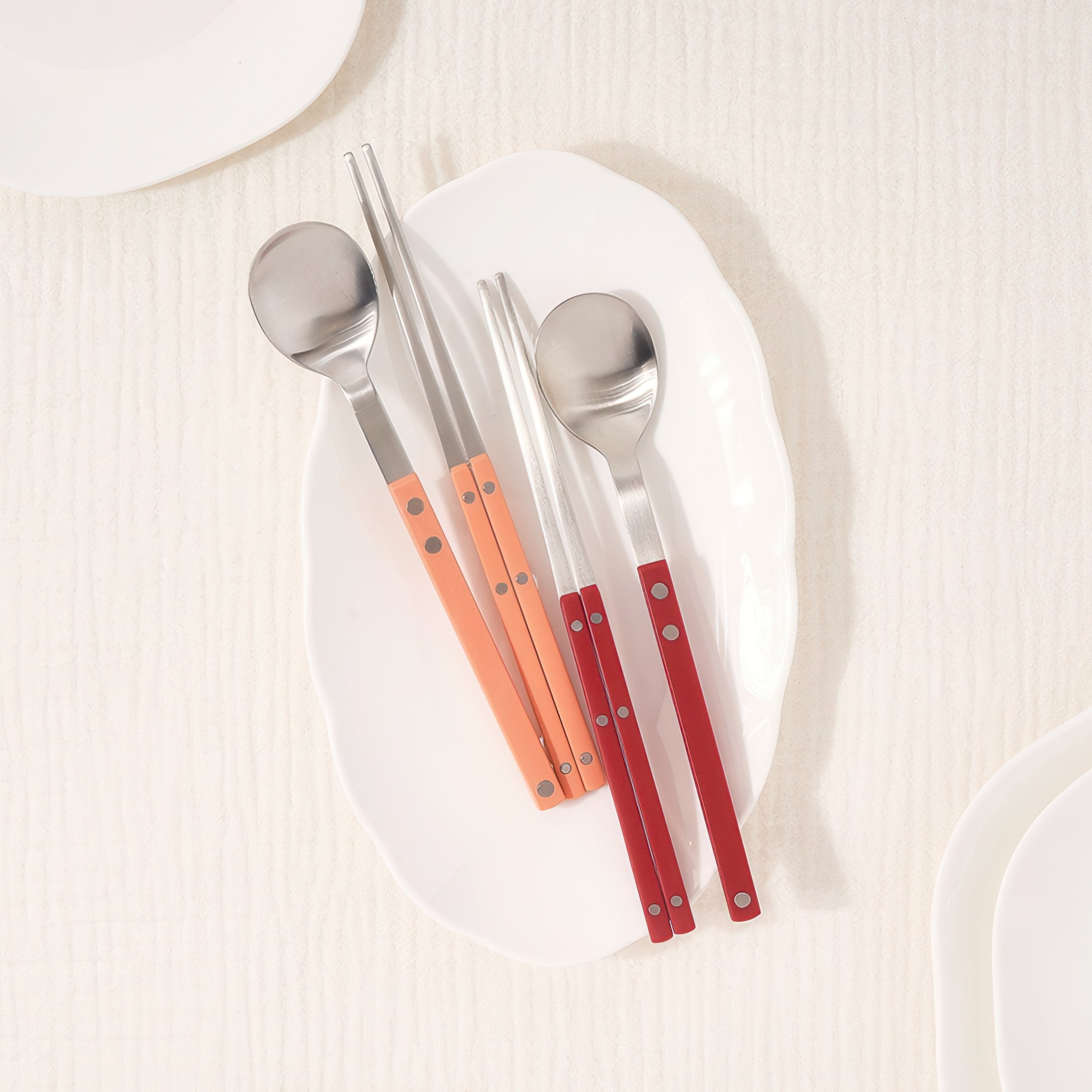 Bogen Sentier Satin Flatware