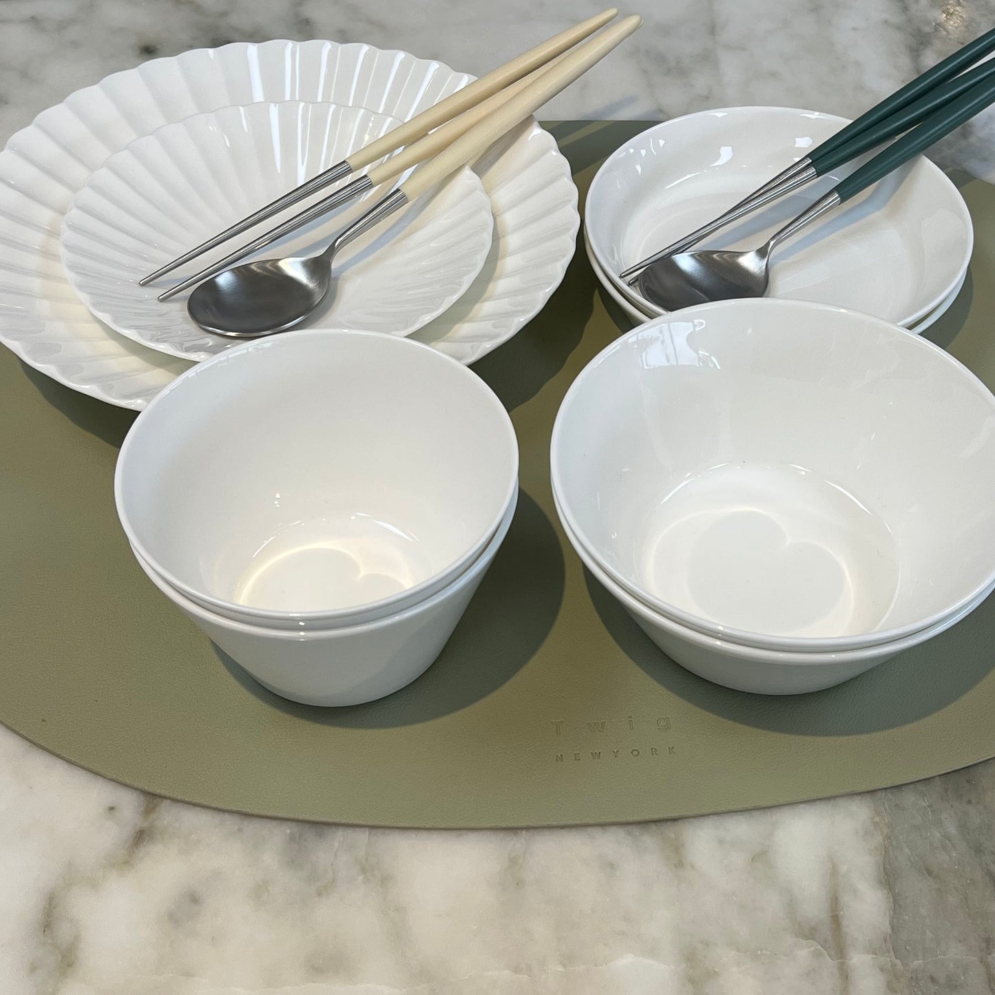 [Simple White] Dinnerware set for 2people + Gift Matinee Solid Spoon & Chopsticks, 2sets