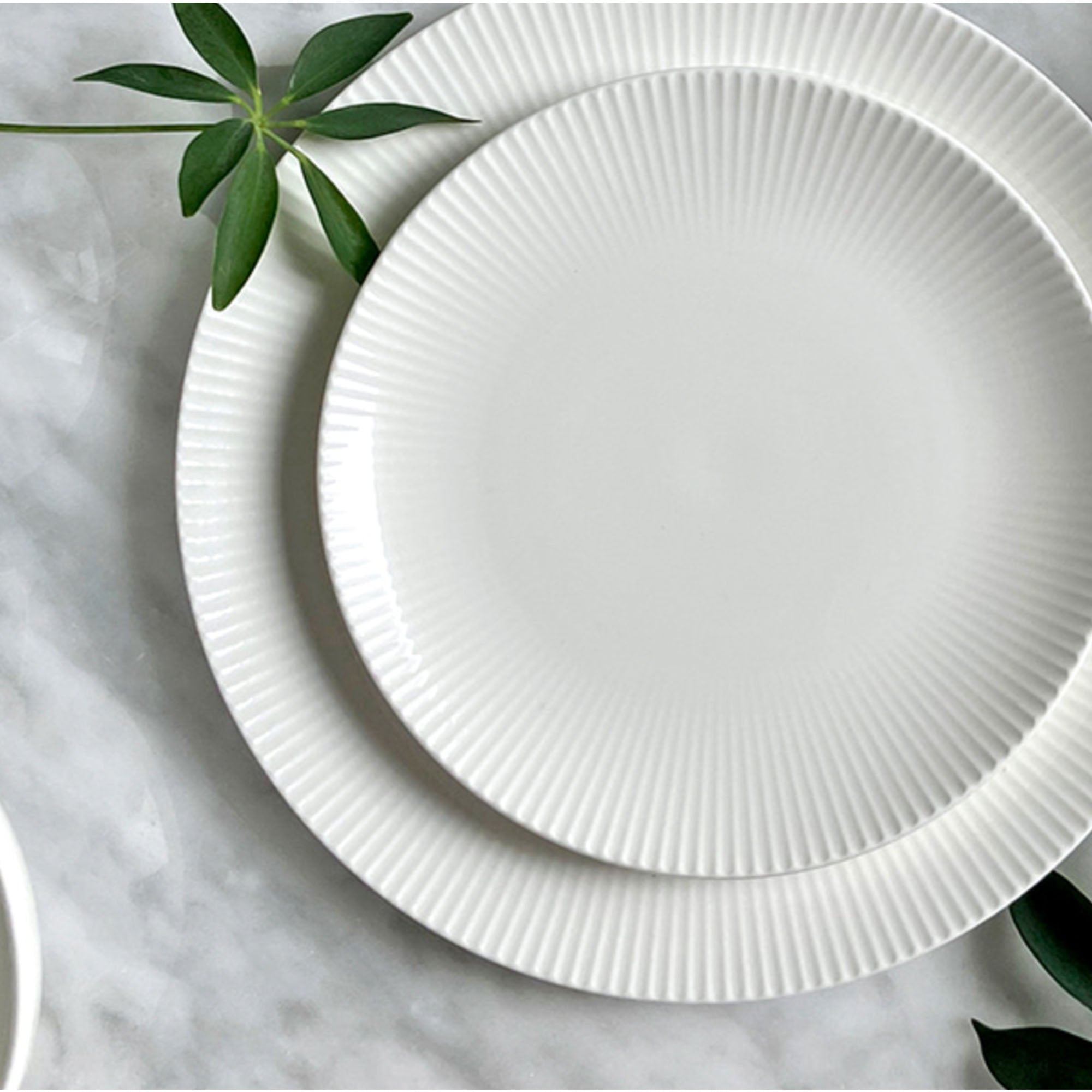 Edel 22-Piece Dinnerware Set