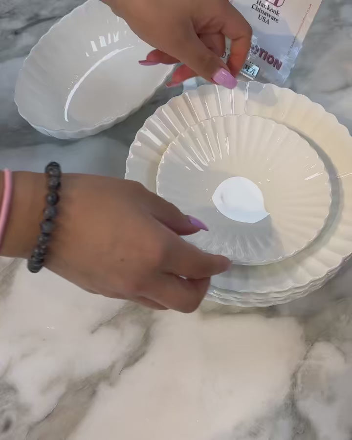 [Moire Blanc] -  7 Piece Promotional Set