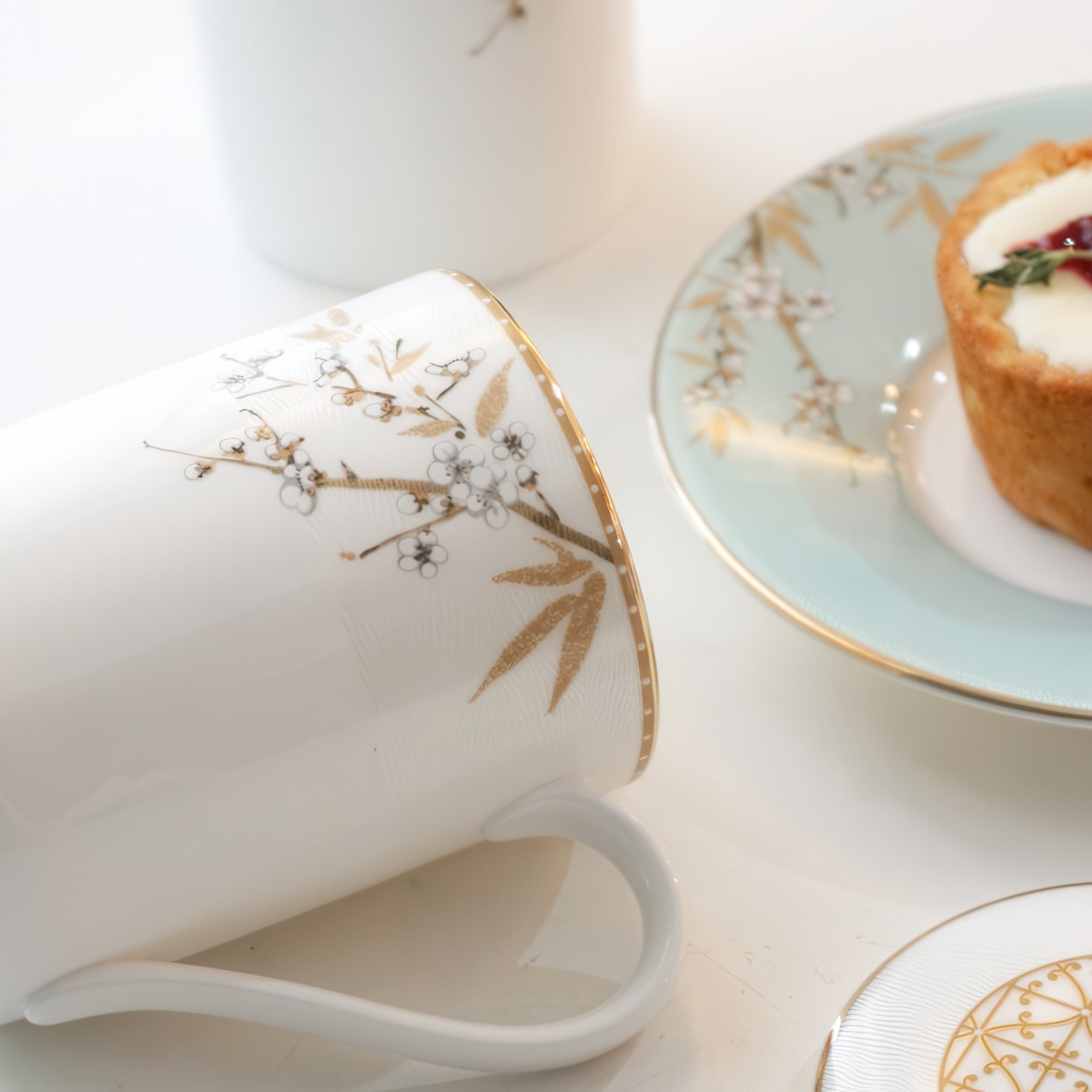 Wolyasamchung Mug Set with Lids (4pc)