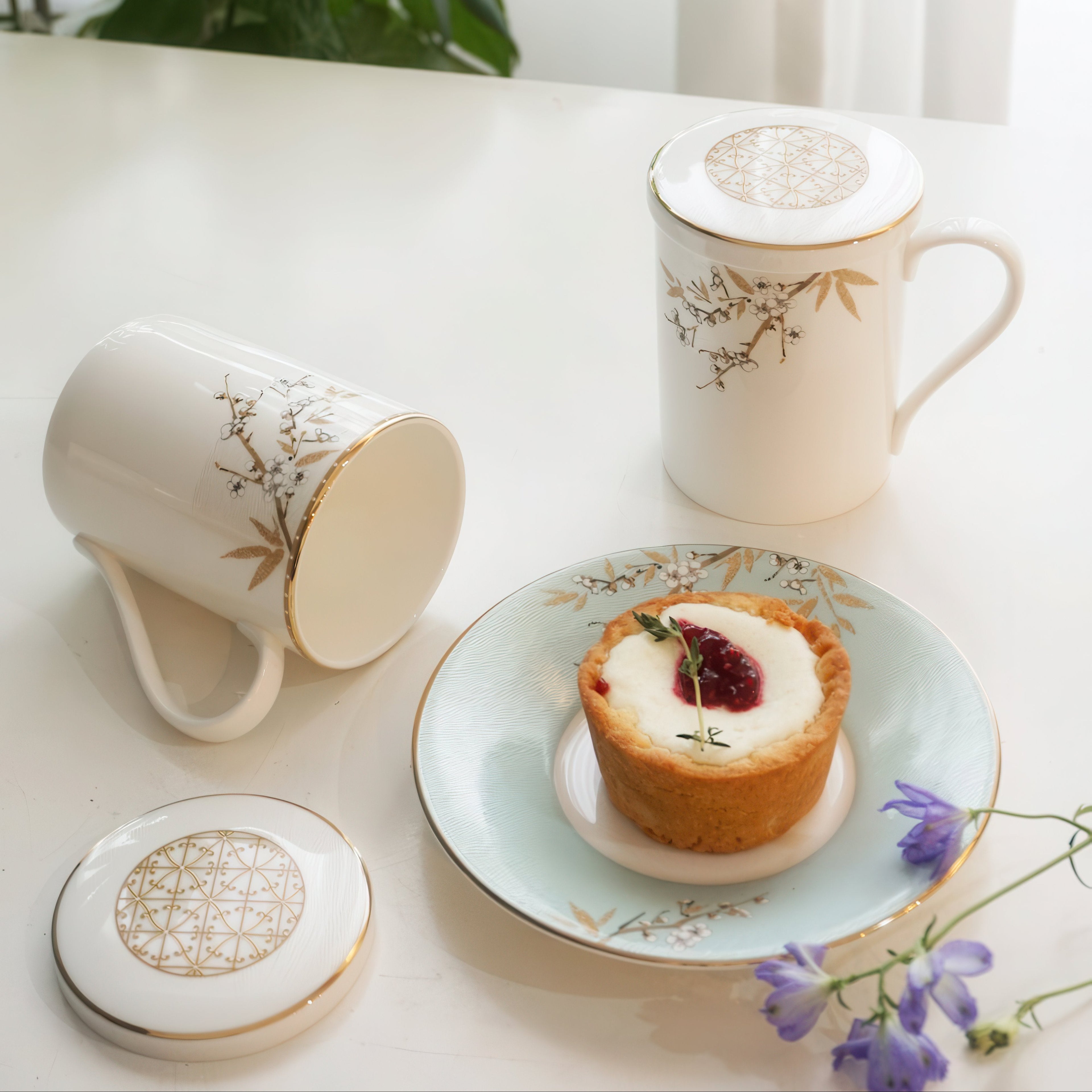 Wolyasamchung Mug Set with Lids (4pc)