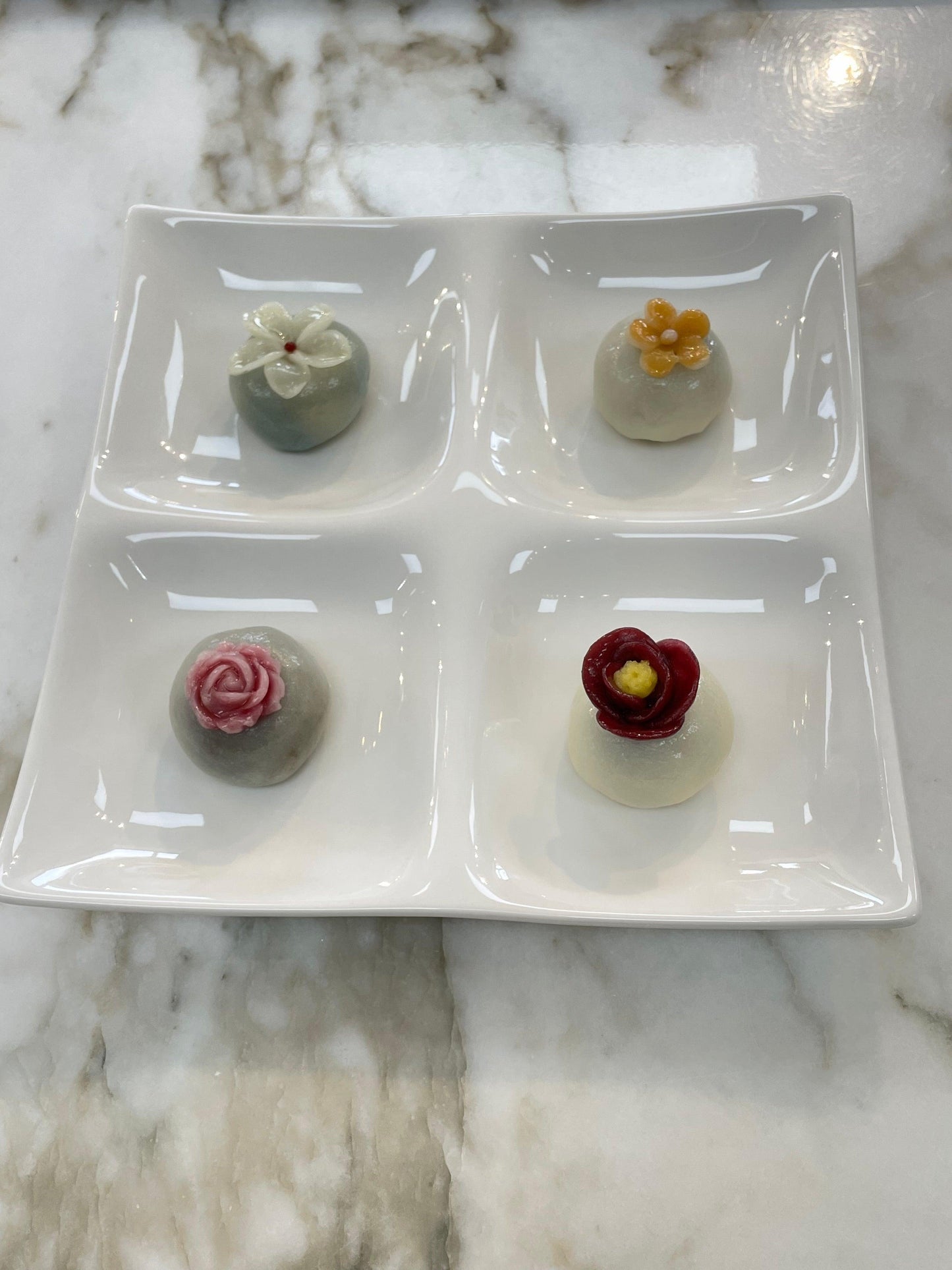 [Simple Design] 4 Divided Plate for side dishes - HANKOOK