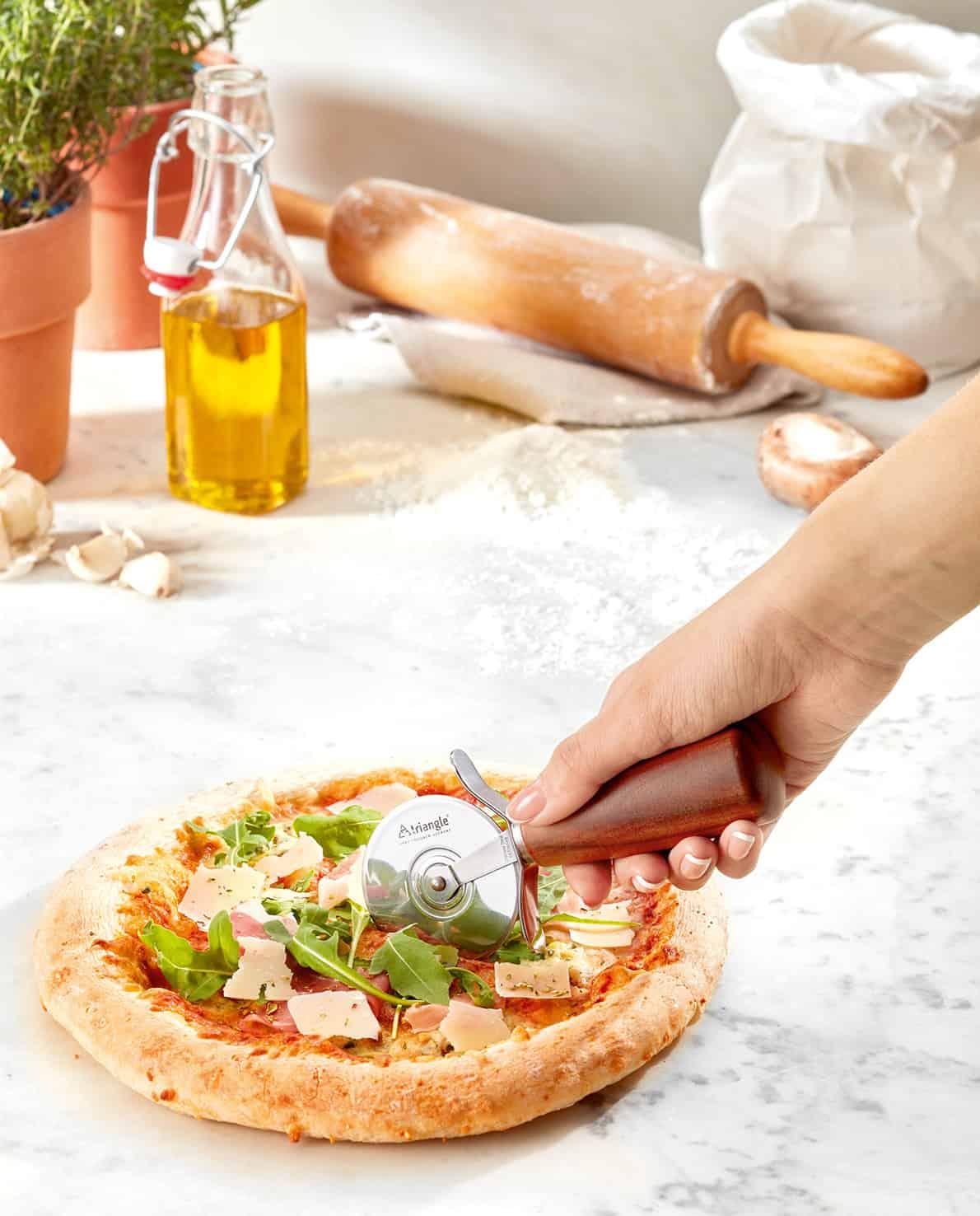 [Triangle] Pizza Cutter Plum wood, Ø 7cm, in Gift Box - HANKOOK